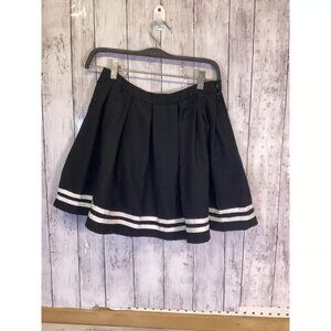 Hot Topic Black Pleated Schoolgirl Mini Skirt with White Stripes – Size SM